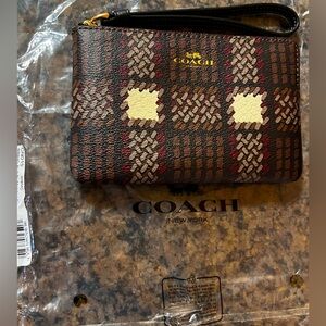 Authentic COACH wristlet/wallet
